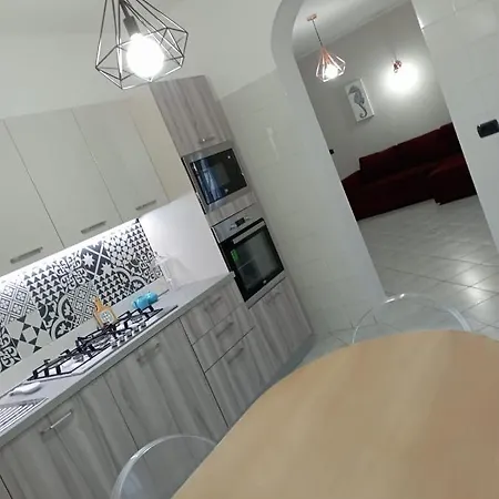 Casa Di Luna, Incantevole Bilo Con Idromassaggio Apartmán
